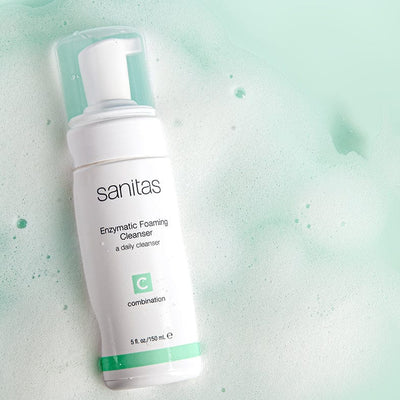 enzymatic foaming cleanser 150 mL in foamy water